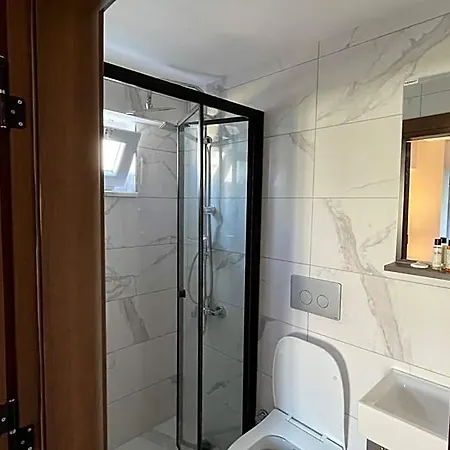 Hotell Royalova Çınarcık